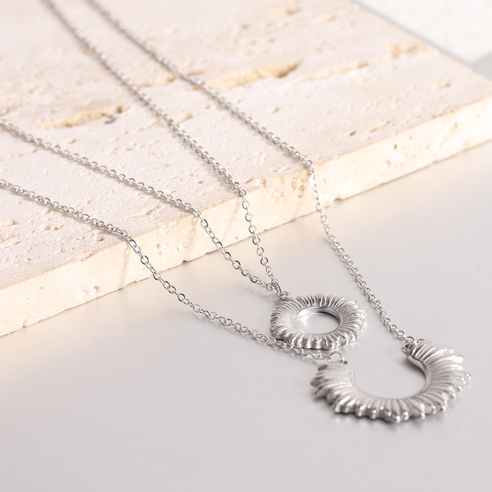 1 Piece Quantity Classic Style Sun Titanium Steel 18k Gold Plated Double Layer Necklaces In Bulk