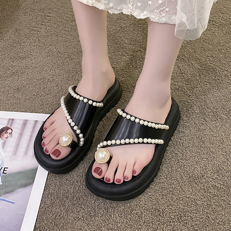 Kleine Duftende Wind Dicke Sohle für frauen 2024 Sommer Neue Mode Perle Schmuck Strand Schuhe Abdeckung Zehe Nach Außen tragen_voghion.com