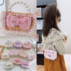 New children bag inclined shoulder bag chain pearl bow girl with the bag in leisure outstanding personality