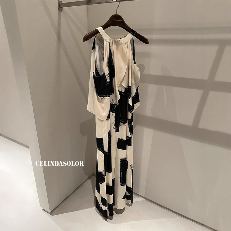 Homemade two wear! GAO End Aesthetic GAO Level Sense Atmospheric Black and White Irregular Printed Silk Dress