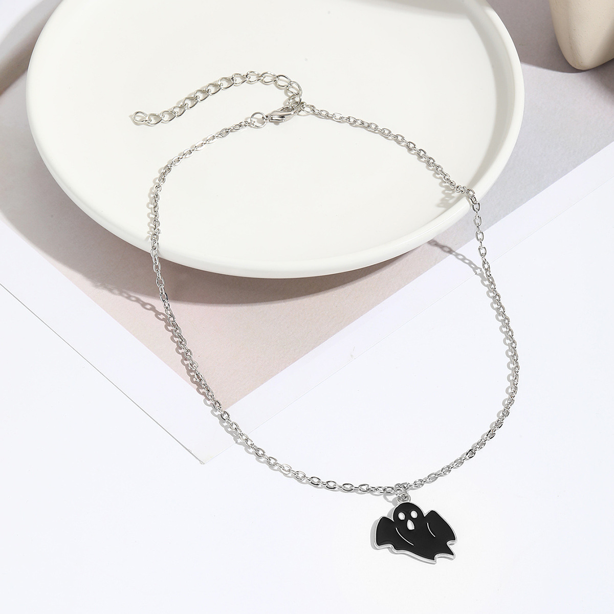 11g Weight Zinc Alloy Pendant Material Pendant Necklace Classification Seed Bead Chain Material 1 Piece Quantity Festival, Street Occasion Zinc alloy Material Halloween Festival Pumpkin, ghost, Skull Pattern Unisex Gender Hip-Hop, Streetwear Style Hip-Hop Streetwear Pumpkin Ghost Skull Zinc Alloy Beaded Necklaces Halloween Wholesale 46