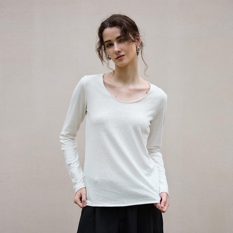 Aria Basics 26 Frühlings-Baumwoll-Leinen-Strickhemd mit langen Ärmeln, U-Ausschnitt und gerolltem Saum, Leinenfutter im Old Money Style._voghion.com