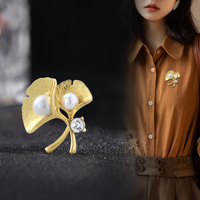 Brosche für Damen, Ginkgoblatt, Nischendesign, Corsage, Anti-Belichtungs-Dornschließe, Hemd, feste Kragennadel, Bekleidungszubehör_voghion.com