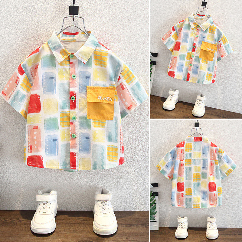 8022 Camisa de manga corta para niños 2025 Nuevo estilo para niños Camisa de flores de moda coreana Verano para niños Tops finos de moda