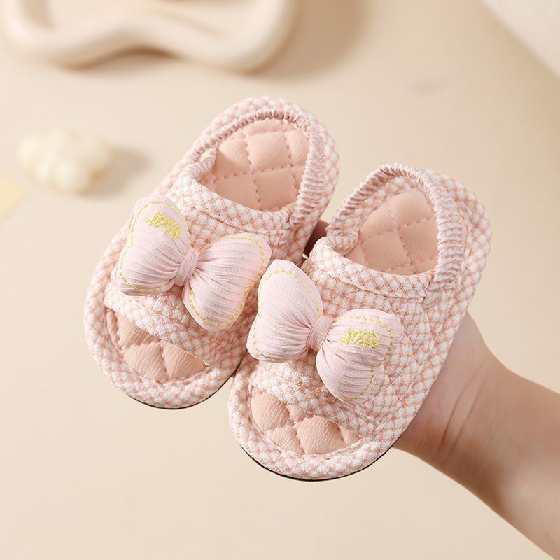 New thickened floor shoes for toddlers aged 1-3 years, suitable for spring and autumn, indoor home use, thickened, non-slip, silent children's fabric slippers