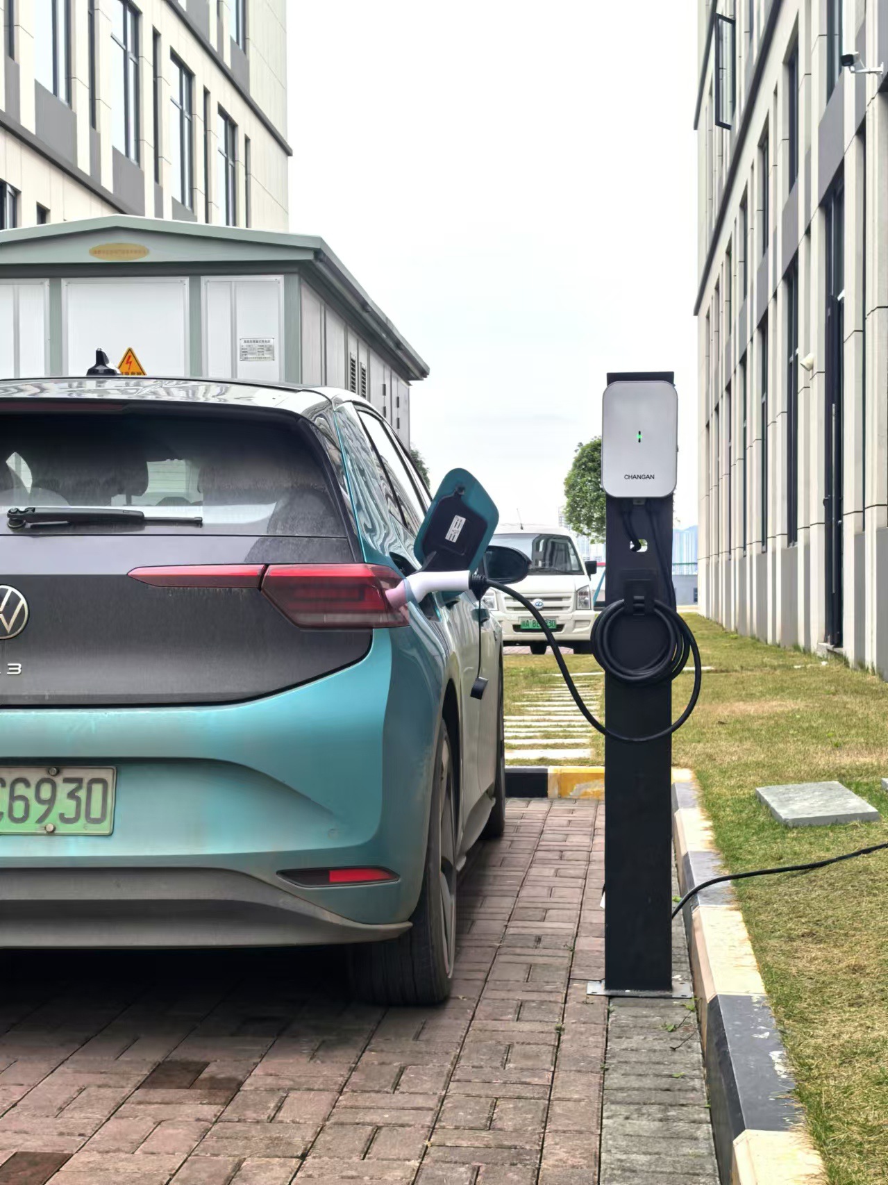 The expert chooses 7KW household AC charging pile Tesla BYD ideal new energy electric vehicle general 220