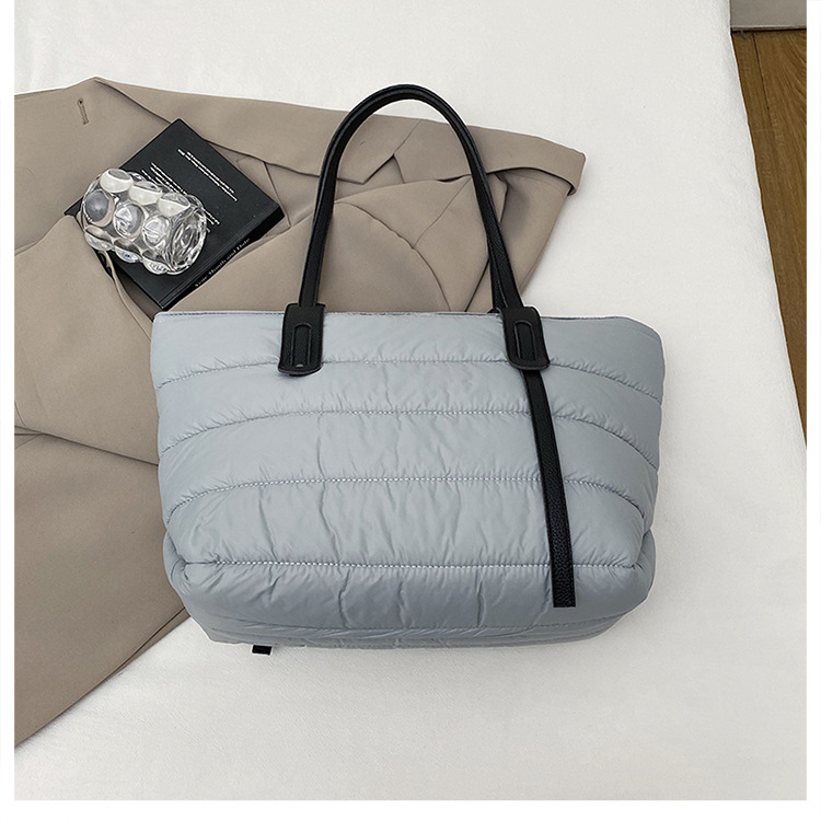 Große Kapazität Cross-Border Baumwoll-Steppjacken-Tasche modische vielseitige leichte Tragetasche Weltraum-Baumwoll-Freizeit-Pendelrucksack Umhängetasche Handtasche