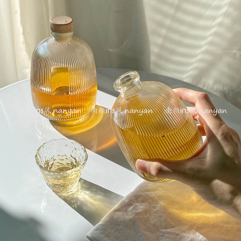 创意条纹冷萃咖啡瓶网红密封瓶甜酒果酒玻璃瓶随手小酒瓶分装容器