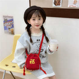 宝宝新年拜年包儿童小福袋零钱包女孩灯芯绒小挎包男孩配饰单肩包