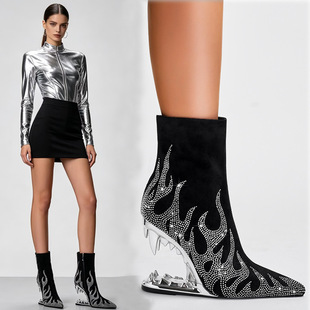 �W���¿���^����朻���ˮ荻�����ѥ�羳��a�C������@�ݕr�bѥ