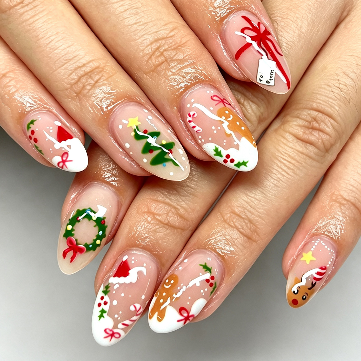 24pcs Short Almond Shaped Christmas Wearable Nail Tree Hat Bow Cane Candy Design Patch Fake Nails