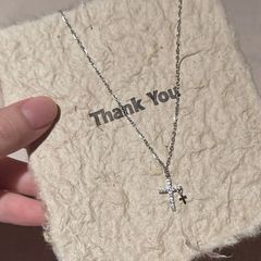 女性用ジルコンクロスネックレス、多用途、シンプル、ハイエンド、ニッチデザインネックレス、女性用鎖骨チェーン