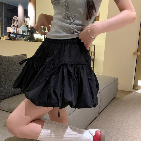 Summer fitted skirt with bow