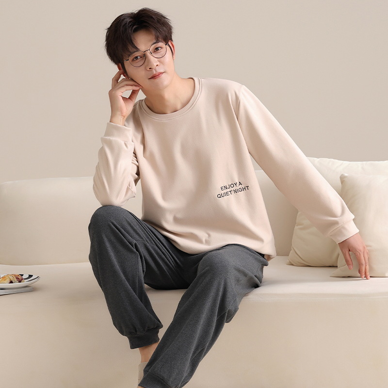 Pijamas de terciopelo para hombres otoño y invierno de manga larga conjunto casual con terciopelo grueso y ropa de hogar de tamaño grande se puede usar