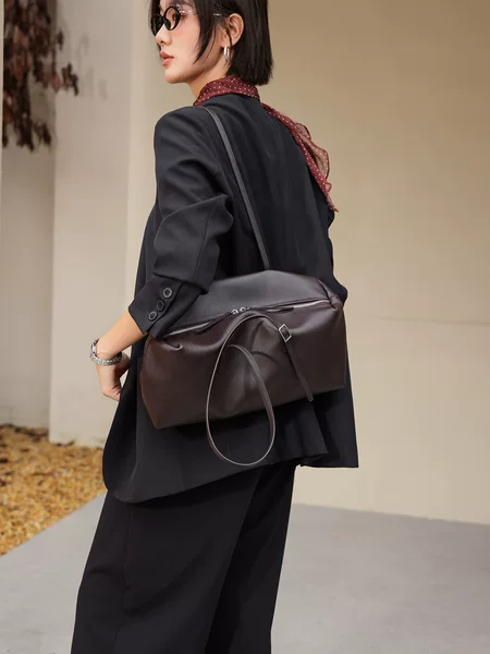 2026 New Model Top Layer Cowhide Tote Bag for Women, Large Capacity Simple Shoulder Bag, High-end Underarm Bag, Baguette Bag
