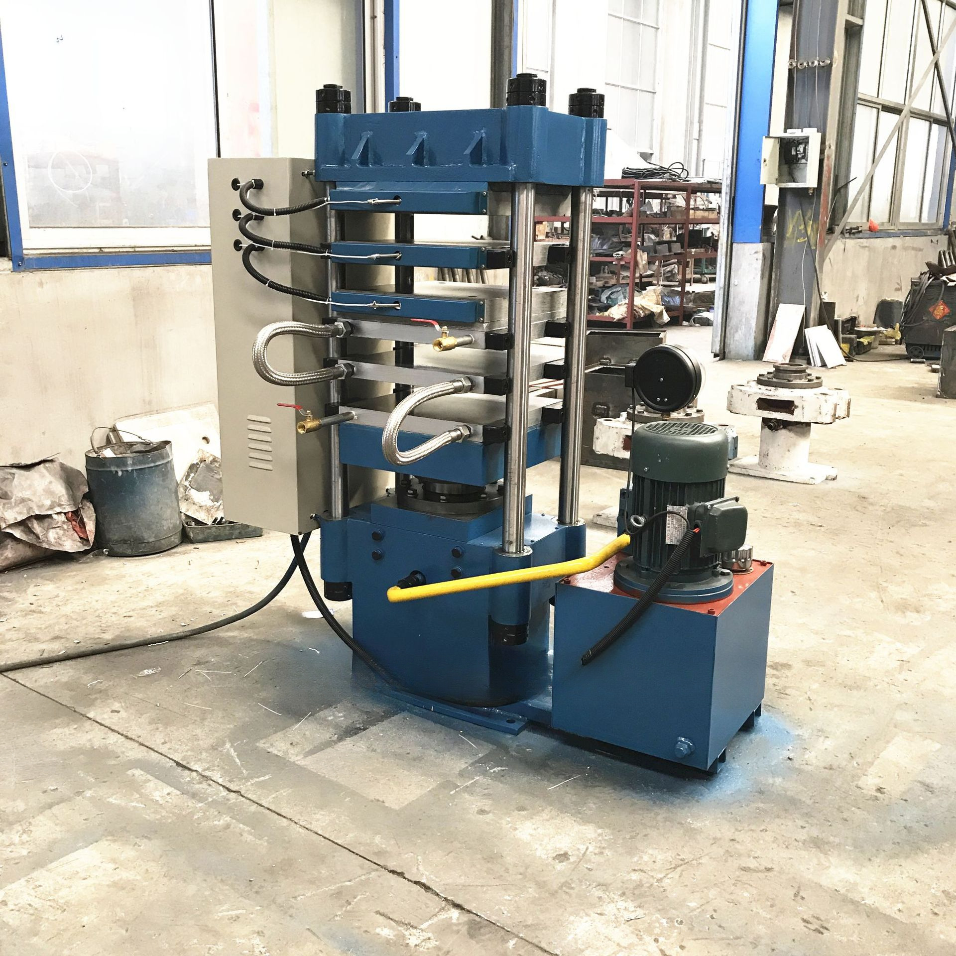 实验室小型25T硫化机电热水冷硅橡胶硫化成型机塑料压片机