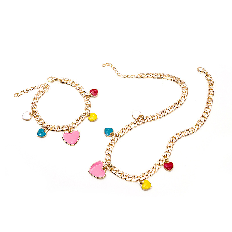Fashion Heart Shaped Pendant Collarbone Necklace Color Alloy Bracelet Jewelry display picture 1