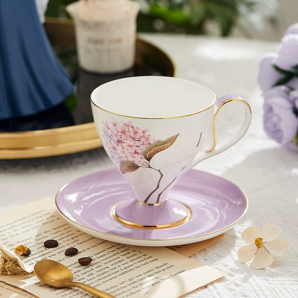 240CC Yaxin tea cup + saucer-Wandering in the Flower Garden (Hydrangea)