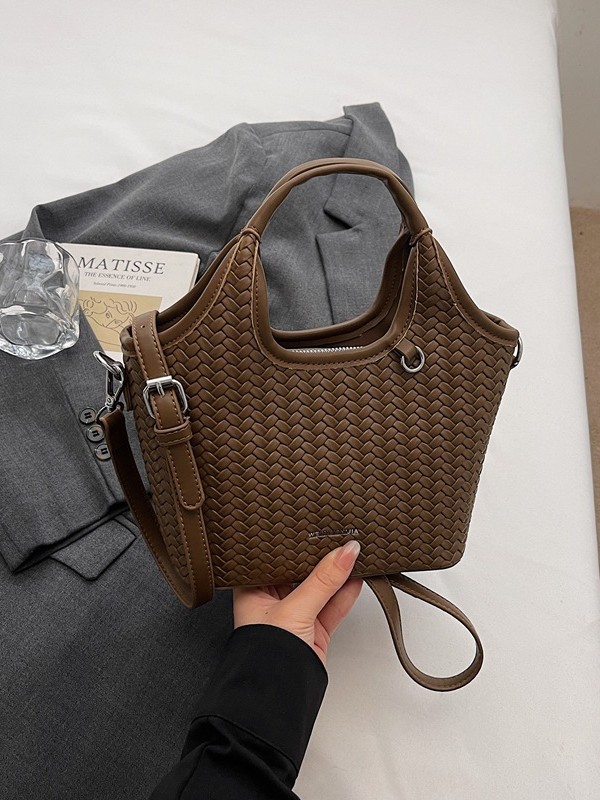 Ventas calientes nuevas bolsas de cubo retro de gran capacidad de moda tejida canasta de verduras bolsa de mano de viaje de hombro