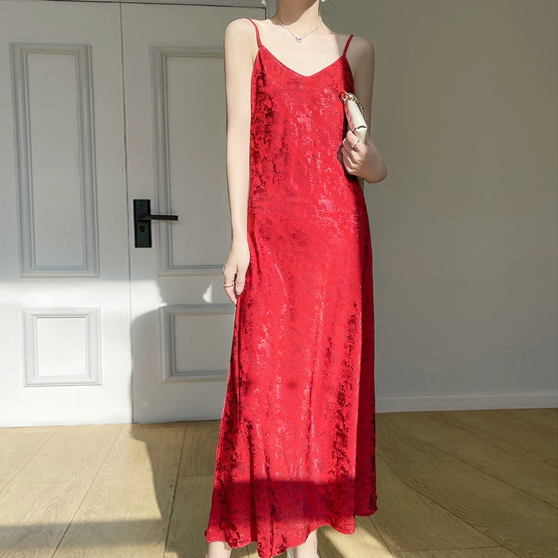 Весенний и летний новый жаккардовый дизайн ветер подтяжка платье Guофэн уксусная атласная тонкая плечевая лента с высокой талией тонкая юбка