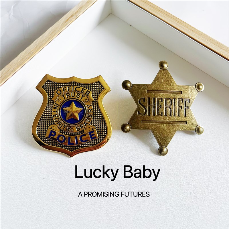 Crazy Zoo Broches Judi Bunny insignia oficial de policía perímetro pin conmemorativo regalo ropa accesorios colgantes