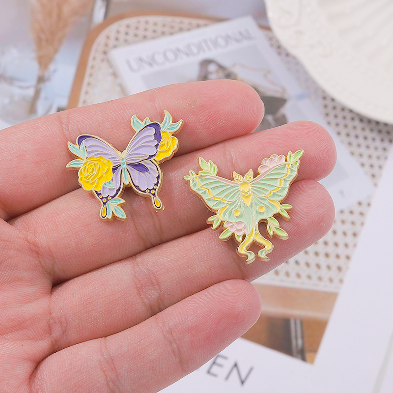 5g Weight Brooches Classification Daily Occasion Alloy Material Butterfly Pattern Women'S Gender Plating Design Fashion Style Fashion Pin Butterfly Alloy Plating Women'S Brooches 8