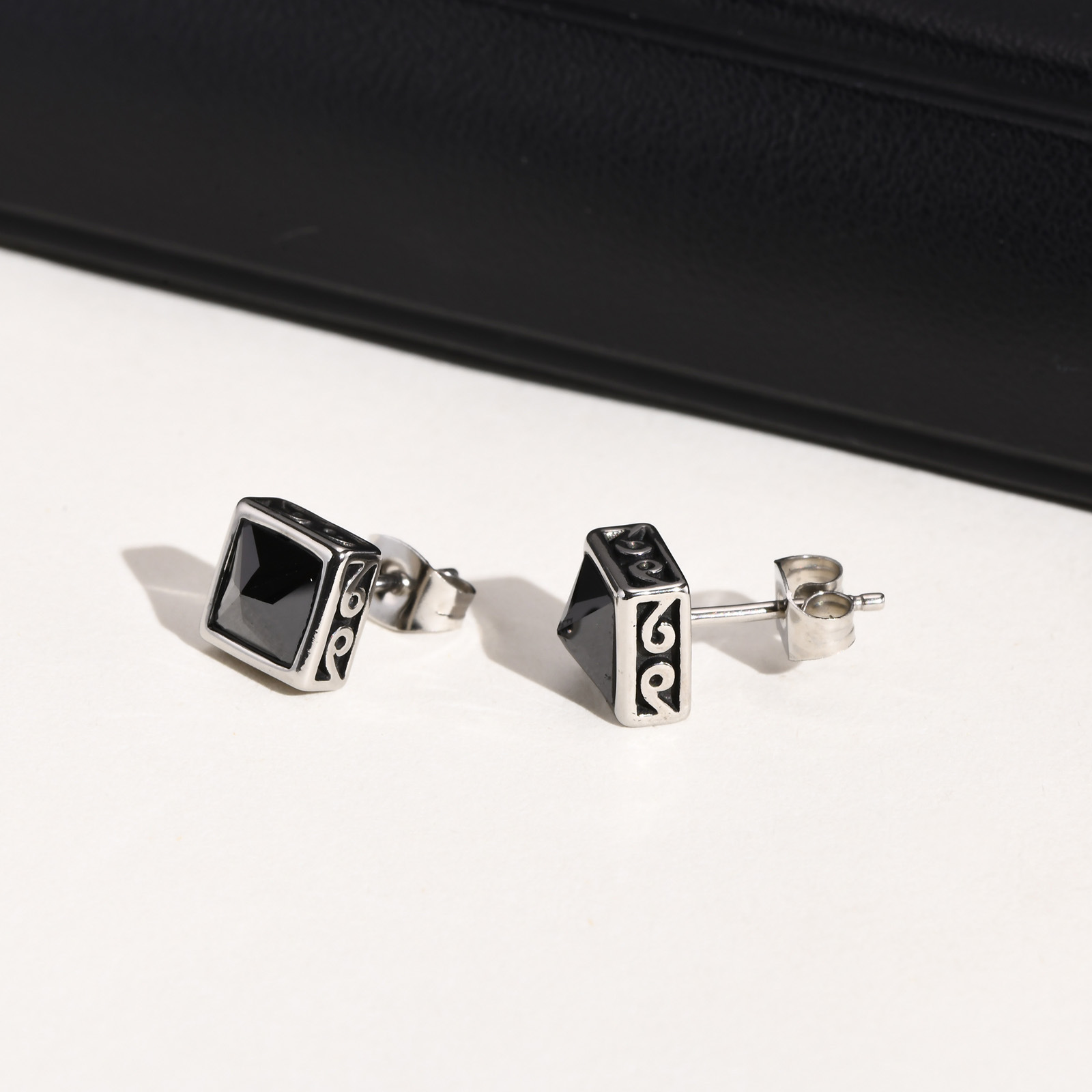 1 Piece Streetwear Square Inlay 201 Stainless Steel Zircon Ear Studs display picture 3