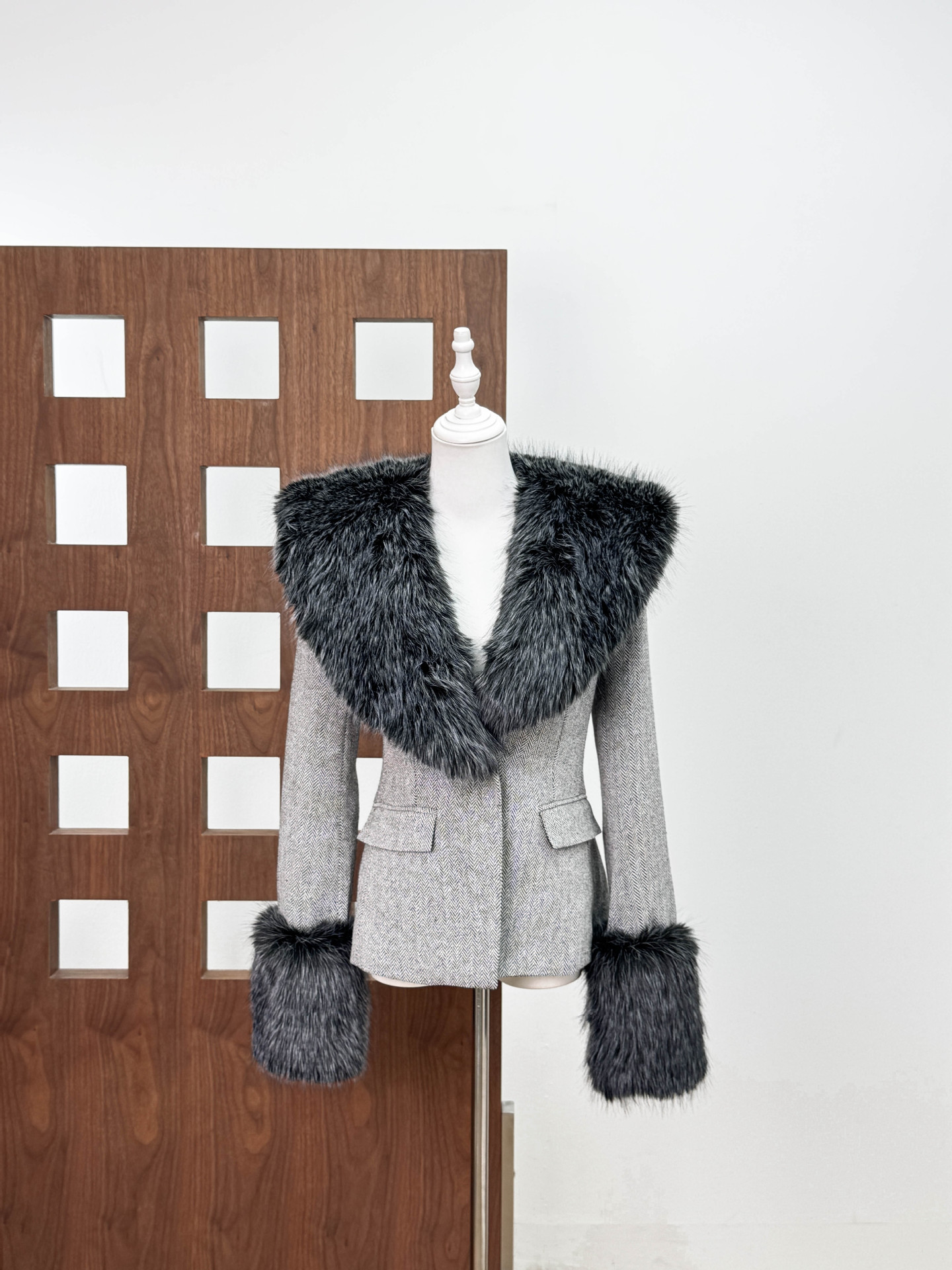 Chaqueta de Traje con Cuello de Piel de Poliéster, Manga Larga