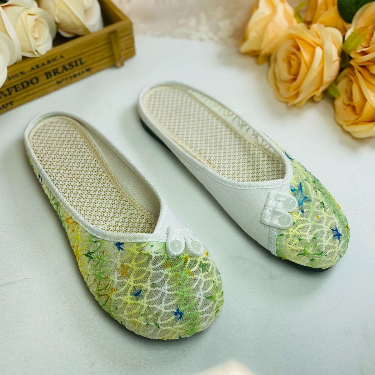 Qingzhao Hanfu Тапочки Летняя обувь с вышивкой Gaiden в китайском стиле Китайские элементы Универсальная обувь Cheongsam Тканевая обувь Повседневная обувь