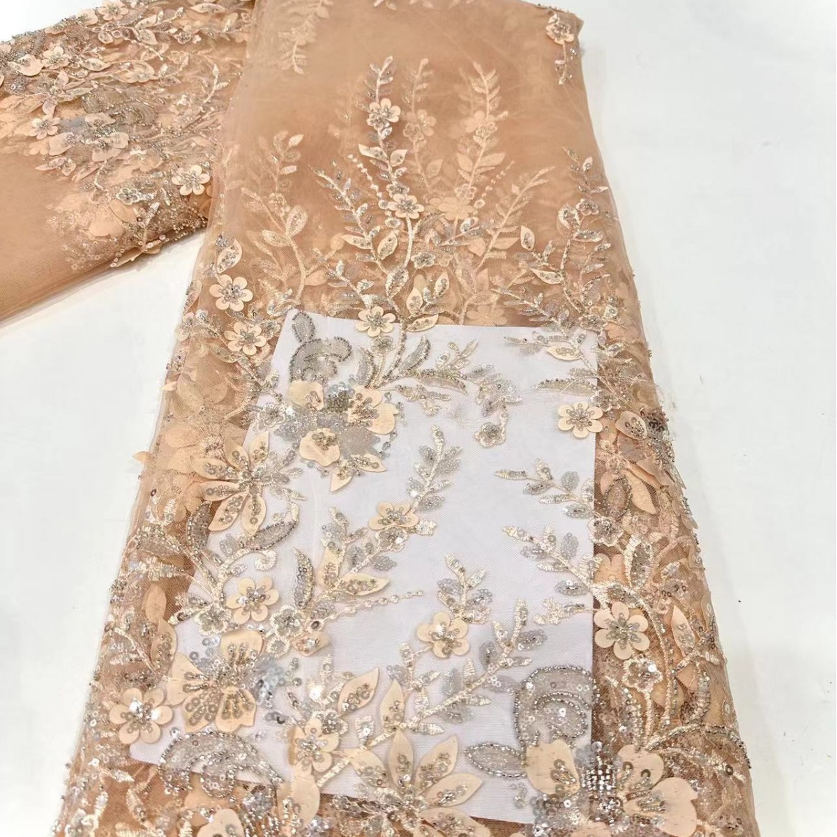 Tubo de bordado de perlas de clavos pesados bordado de perlas tela de malla de bordado de alta gama vestido vestido vestido vestido de noche tela