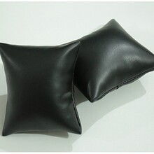 现货直销 直销PU皮 绒布手表盒 手表小枕头 枕芯 丝绵枕包 手链枕