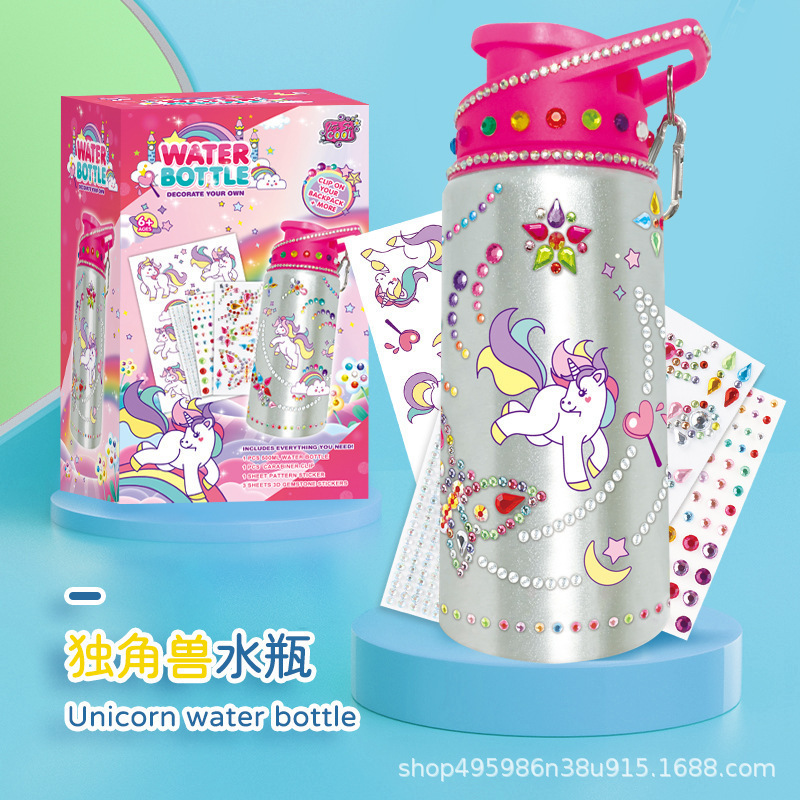 Botella de agua decorativa hecha a mano con diamantes de imitación para niños, éxito de ventas transfronterizo, divertida botella de agua con decoración de grafiti DIY, juguete interactivo para padres e hijos.