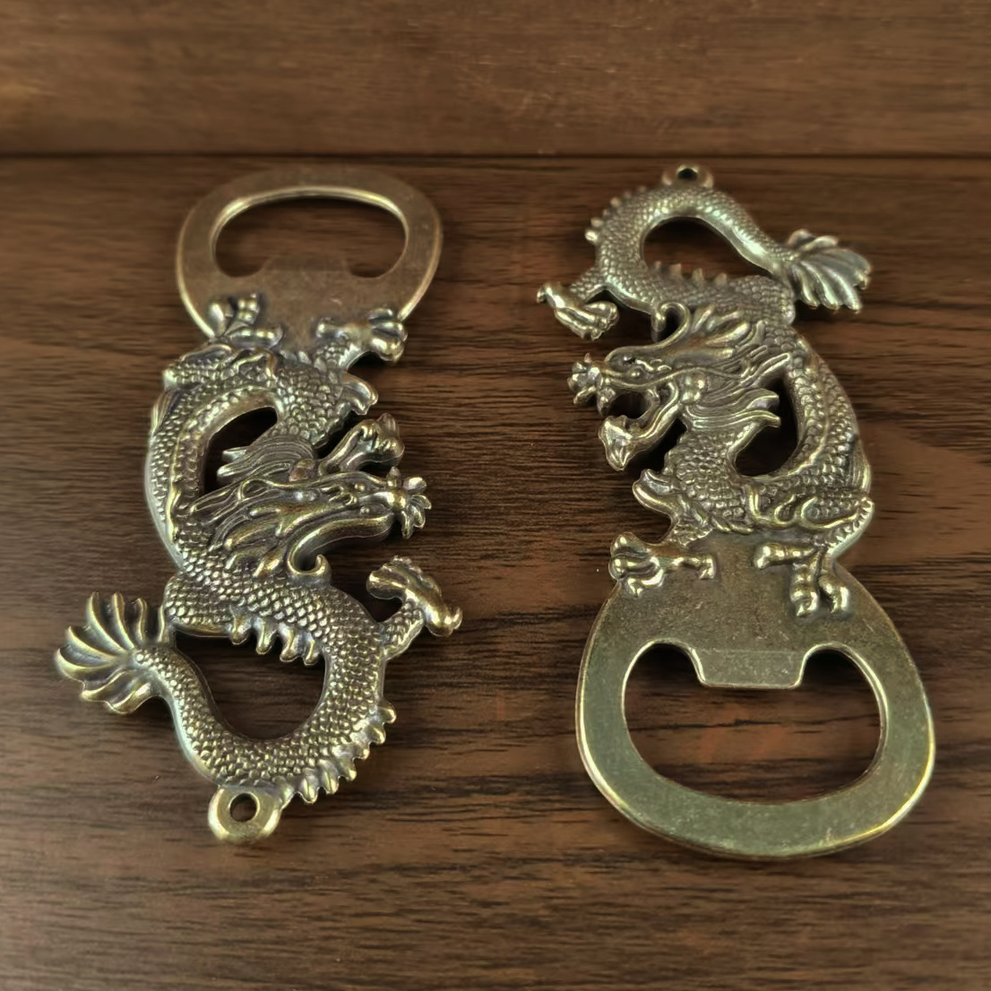 새로운 스타일 황동 비행 용 병따개 창의적인 열쇠 고리 다기능 병따개 열쇠 고리 개인화 도매