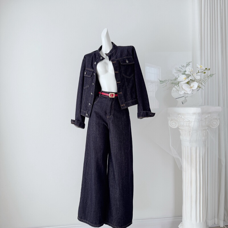 American retro stand-up collar denim jacket paired with straight-leg jeans set