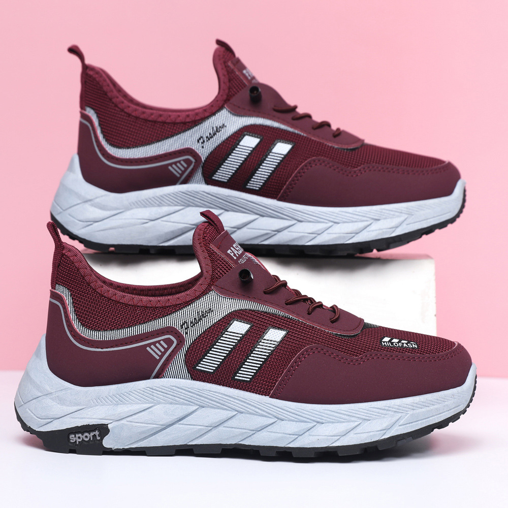 Verano nuevo estilo ligero zapatos para personas mayores zapatos cómodos para hombres zapatos antideslizantes para papá zapatos para mamá baile cuadrado zapatos deportivos de suela blanda