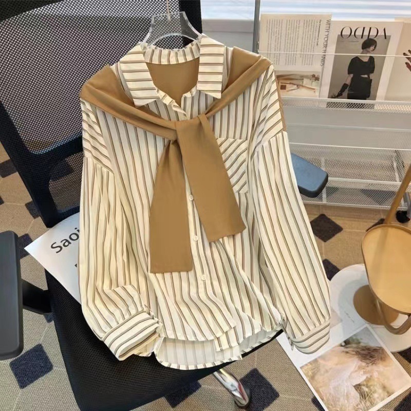 偽の2つのストールの女性の長袖のシャツの女性の春の服の2025春の新型のゆったりしている着痩せのシャツのストライプの上着|undefined
