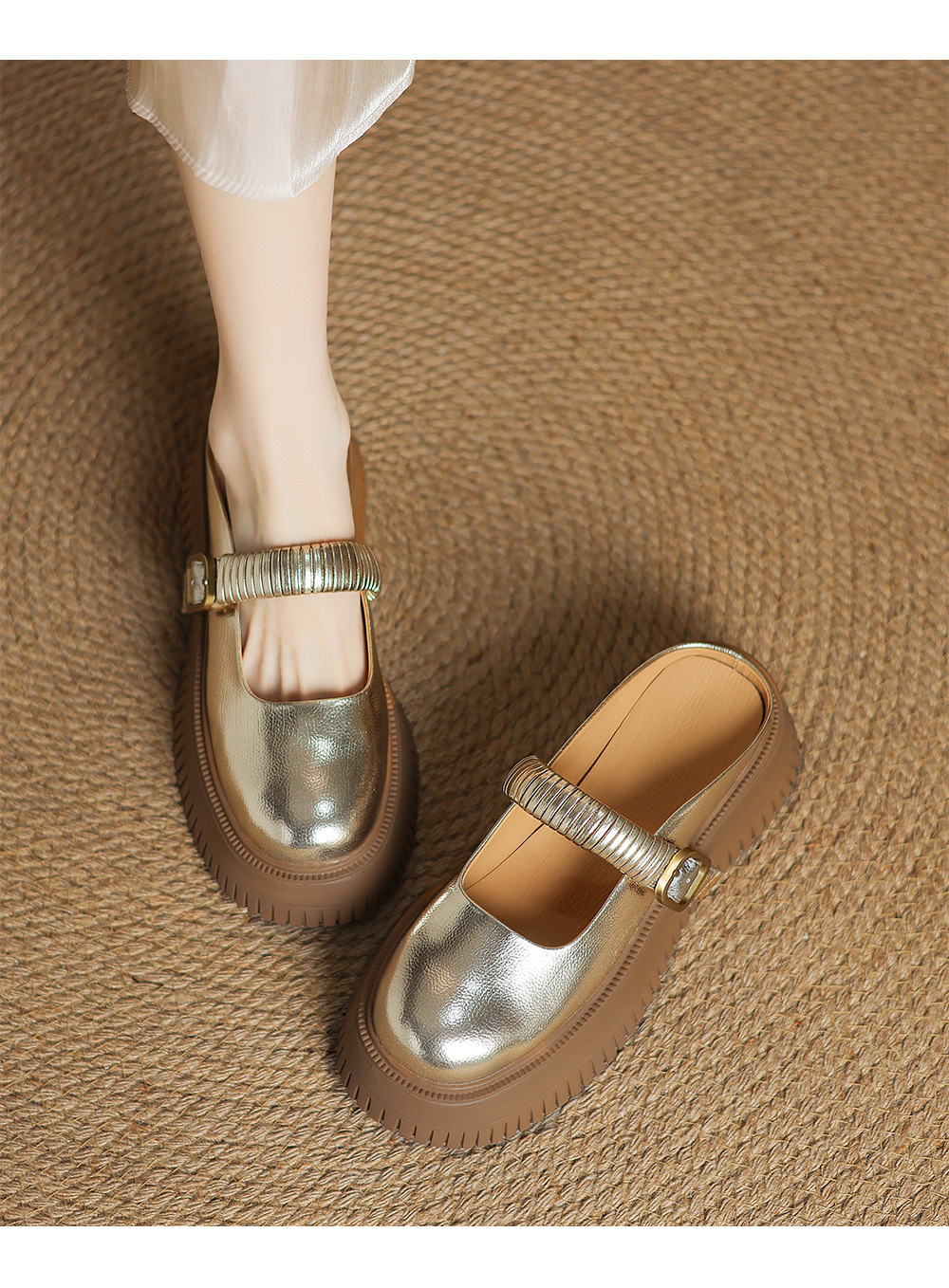 Dép sandal nữ đế dày 6cm mũi hở quai ngang Mary Jane — đen, vàng chi tiết 6