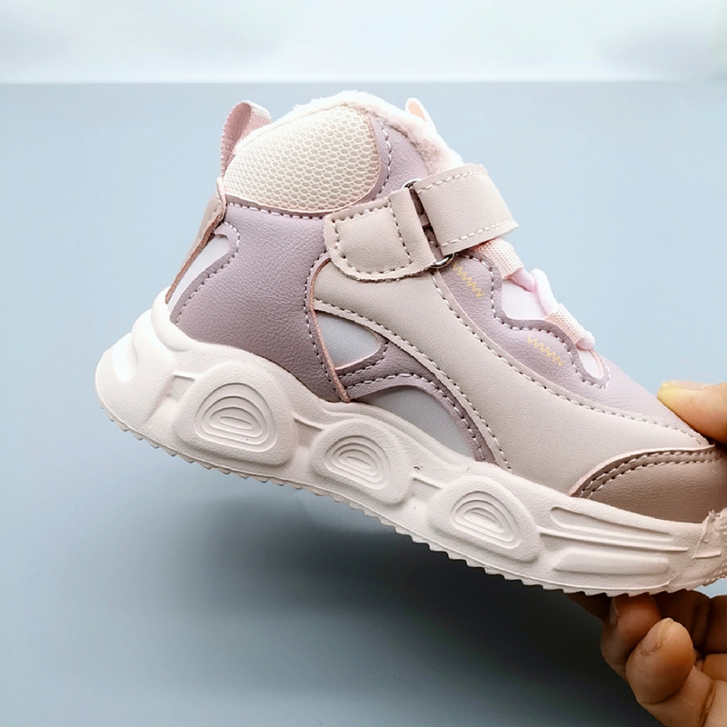 Nuevos zapatos de cuero de algodón con lámpara para niños, zapatos para padres, zapatos deportivos para niños, zapatos de skate de invierno para niños 2025