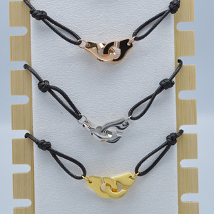 ���Q�羳����Ů�߼��в��P����D�����朿��{�����D�i��Ʒ