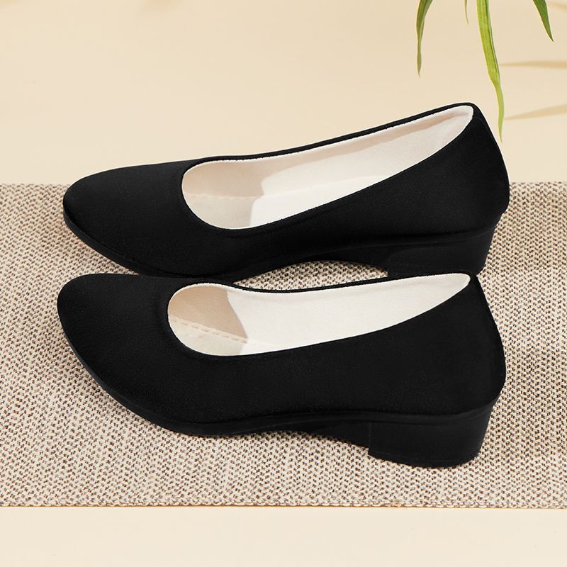 Northern Xinjiang Wolf Old Beijing Cloth Shoes Women's Hotel Slip-on Work Shoes Summer New Shallow Mouth Comfortable Wedge Soft Bottom Black Northern Xinjiang Wolf Old Beijing Cloth Shoes Women's Hotel Slip-on Work Shoes Summer New Shallow Mouth Comfortable Wedge Soft Bottom Black