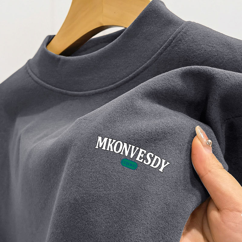 Marca de moda de terciopelo medio cuello alto a prueba de frío de manga larga Camiseta base de los hombres camisa de terciopelo de doble cara de terciopelo ropa interior otoño ropa de abrigo