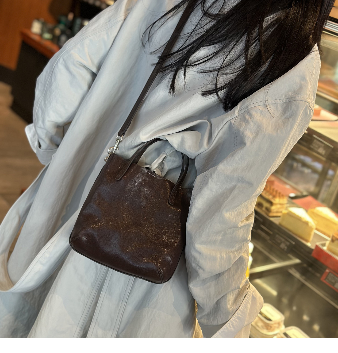 Women's Large Capacity Leather Bucket Shoulder Bag Commuter_voghion.com
