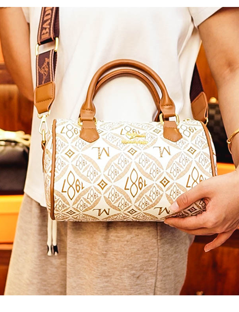 This year's popular cross-border handbag for women is the 2024 new printed letter texture light luxury Boston handbag and single-shoulder bag undefined
