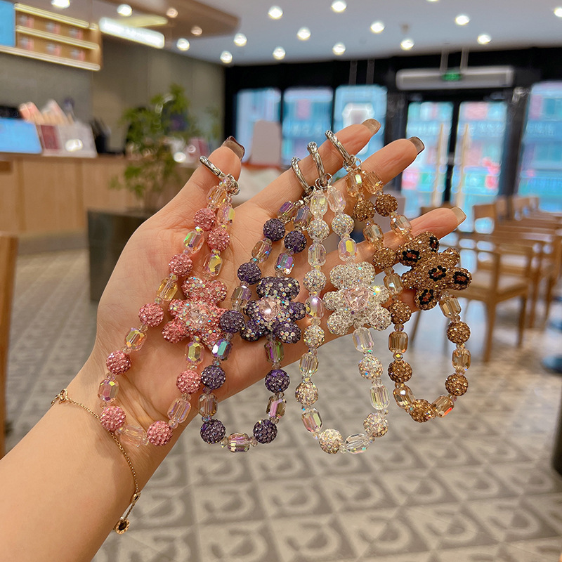 New Clay Bear Crystal Bracelet Chain Creative Rhinestone Keychain Exquisite Bead Chain Car Keychain Pendant New Clay Bear Crystal Bracelet Chain Creative Rhinestone Keychain Exquisite Bead Chain Car Keychain Pendant