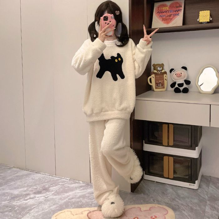 Pajamas Women's Autumn and Winter fleece-lined Thickened Sweet Internet Popular Wind Small Coral Fleece Warm 2024 New Home Clothes