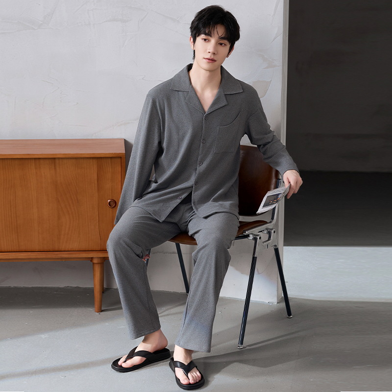Pijamas de cotton para hombres otoño y invierno de 2025 cálidos catiónicos cardigan de manga larga con un conjunto de ropa de hogar de alta calidad