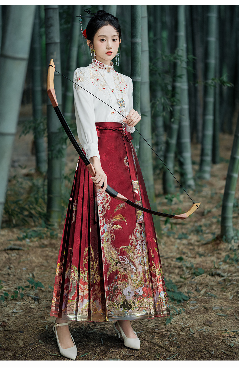 Real shot new Chinese style early spring 2024 National style shirt embroidered one-piece Large swing makeup flower woven gold vest skirt suit