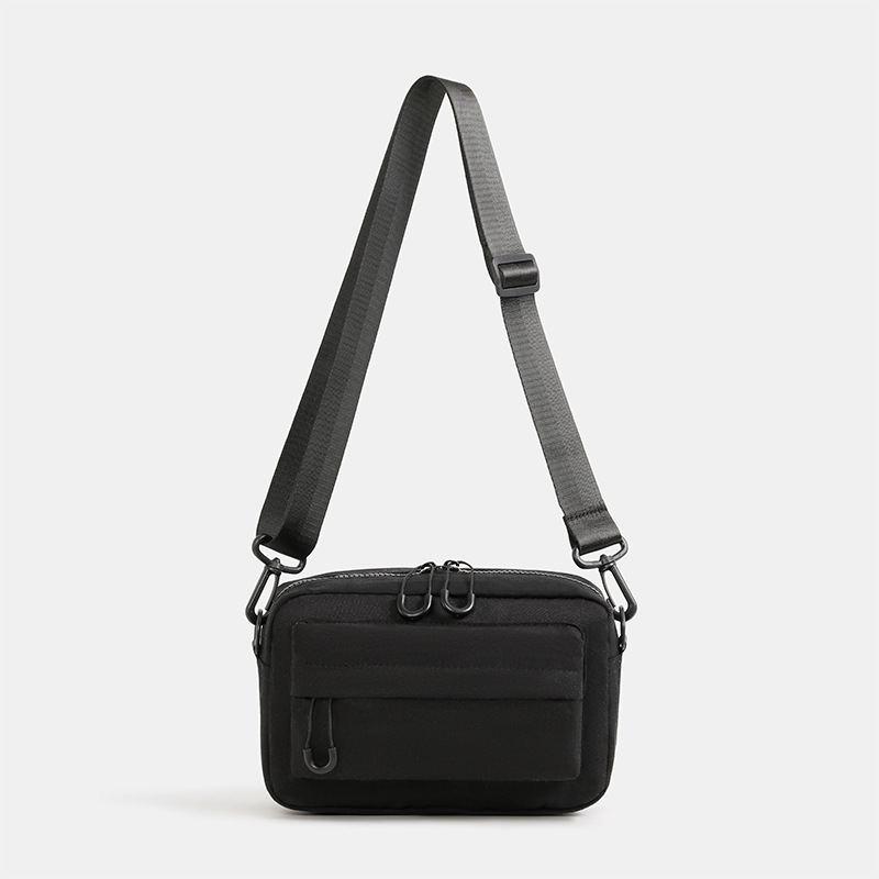 Japanese-style crossbody bag for both men and women, large-capacity student shoulder bag, simple nylon casual versatile couple's small square bag