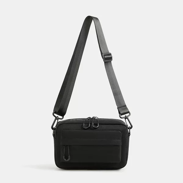 Japanese-style crossbody bag for both men and women, large-capacity student shoulder bag, simple nylon casual versatile couple's small square bag