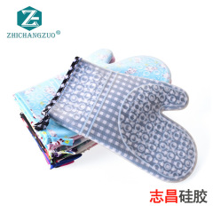 Floral edged long silicone gloves kitchen microwave baking insulation fancy fabric gloves factory direct sales